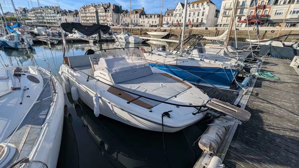 Bénéteau Flyer 7 Sundeck