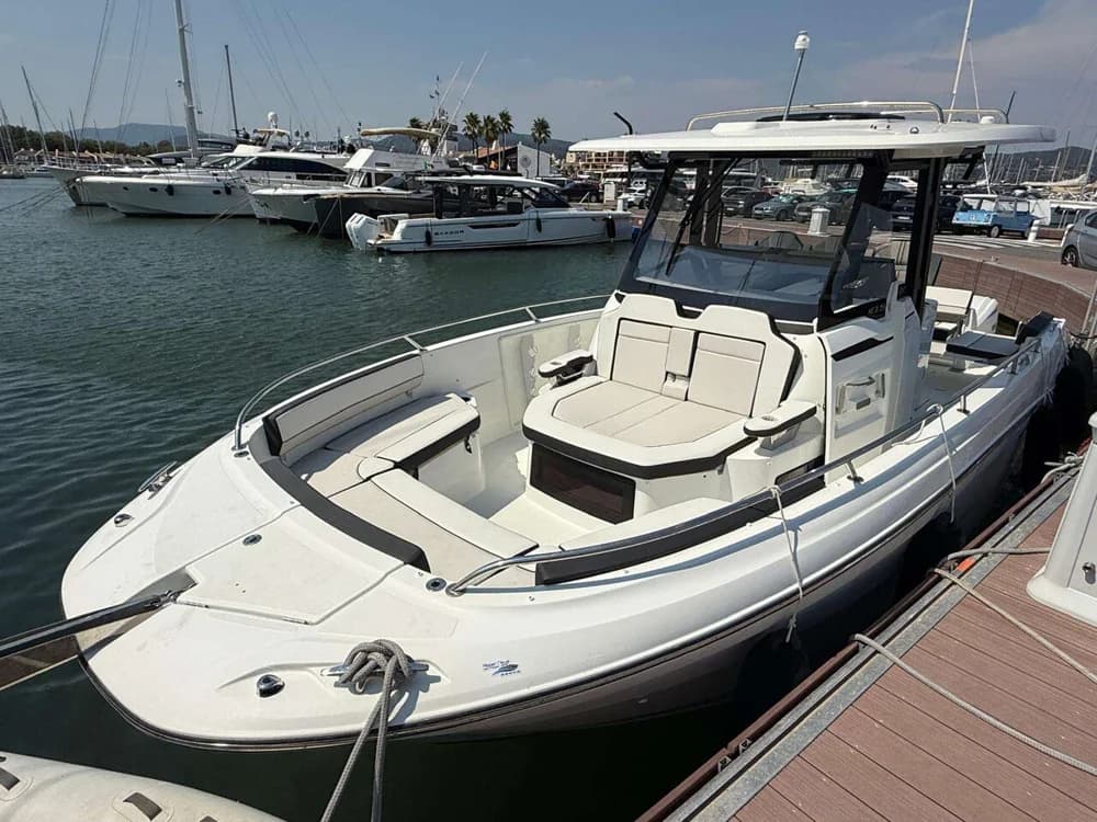 Jeanneau Cap Camarat 10.5 CC