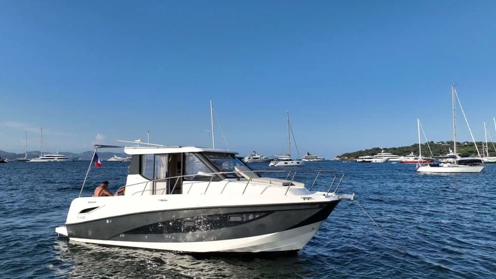 Quicksilver Activ 855 Weekend