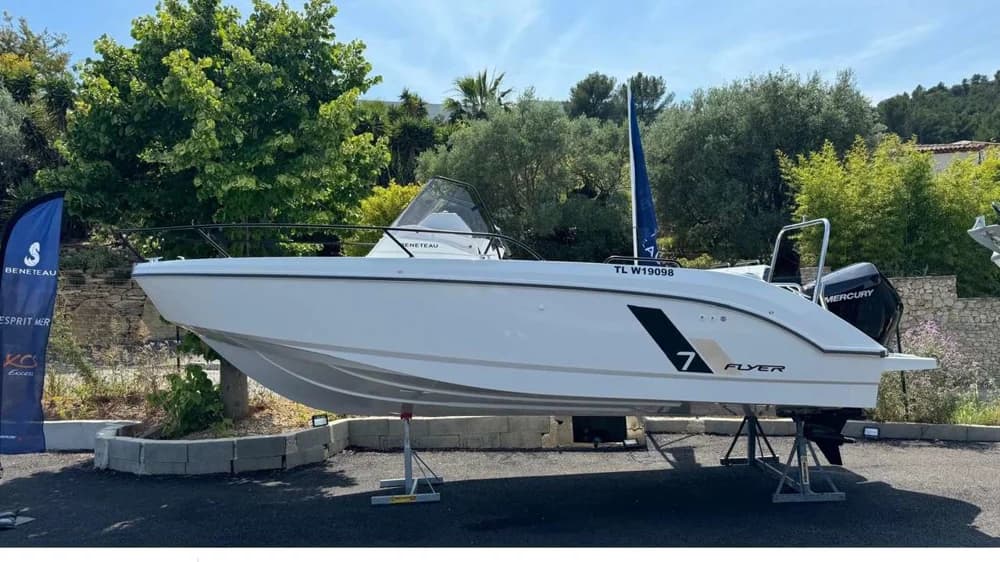 Bénéteau Flyer 7 Sundeck