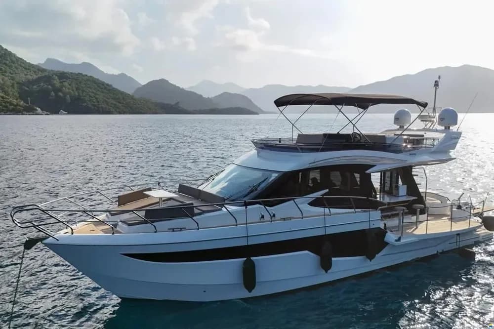 Galeon 500 Fly