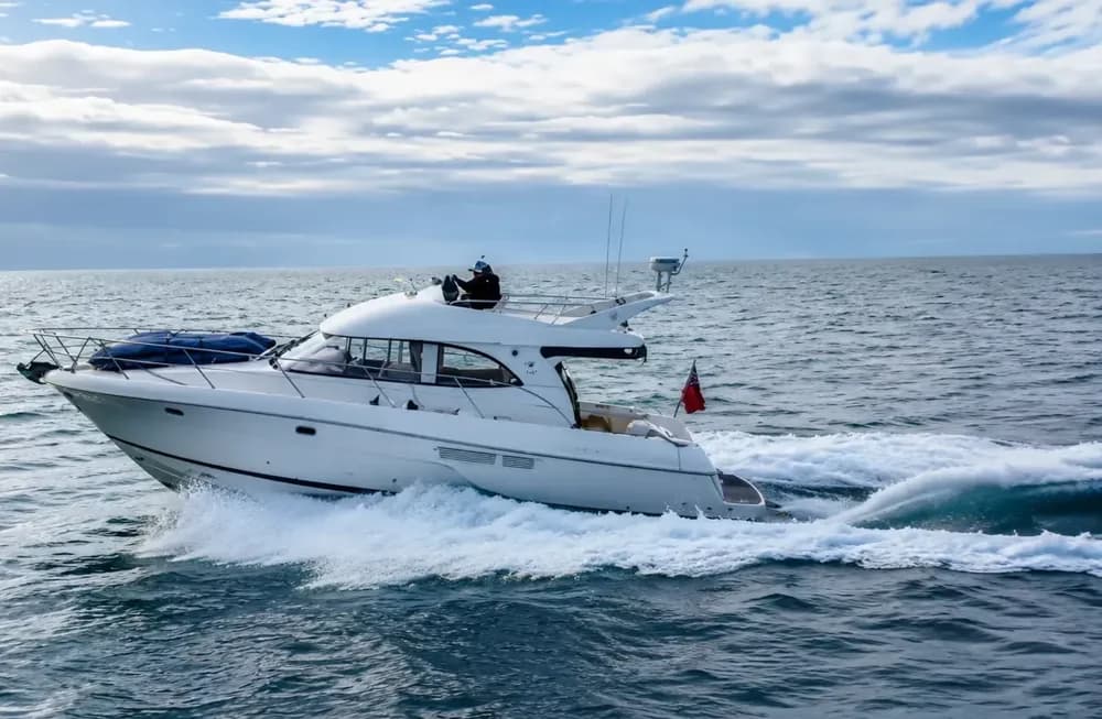 2006 Prestige 36 Fly Boat for Sale in Lymington
