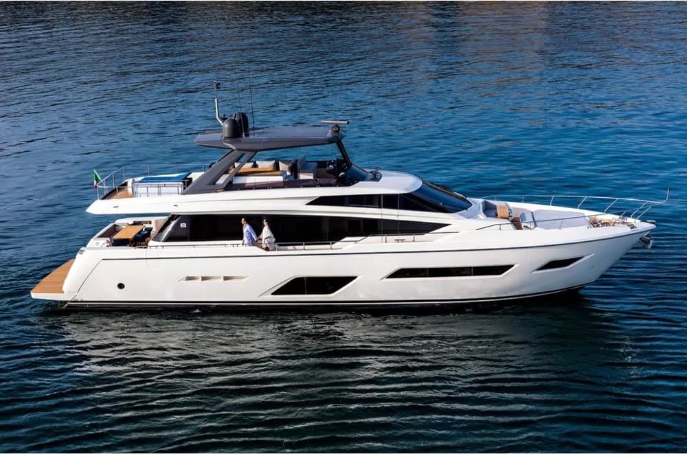 2020 Ferretti Yachts 780