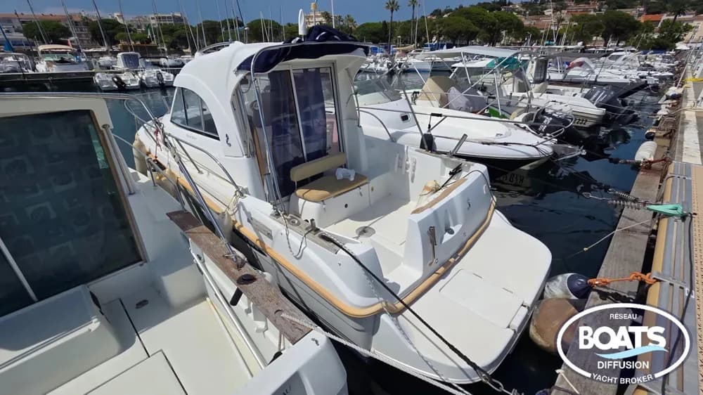 Bénéteau Antares 6