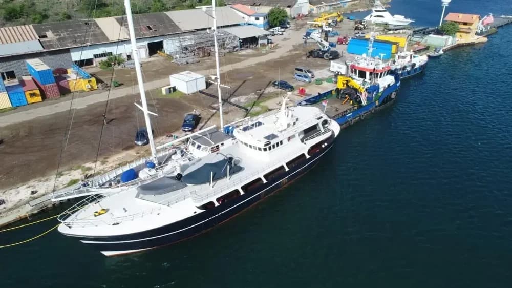 1983 Custom Pilothouse Trawler Boat for Sale in Paramaribo