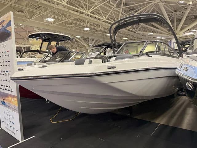 2025 Yamaha Boats AR195