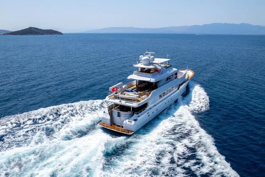 1992 Custom 40 Meter | 41m