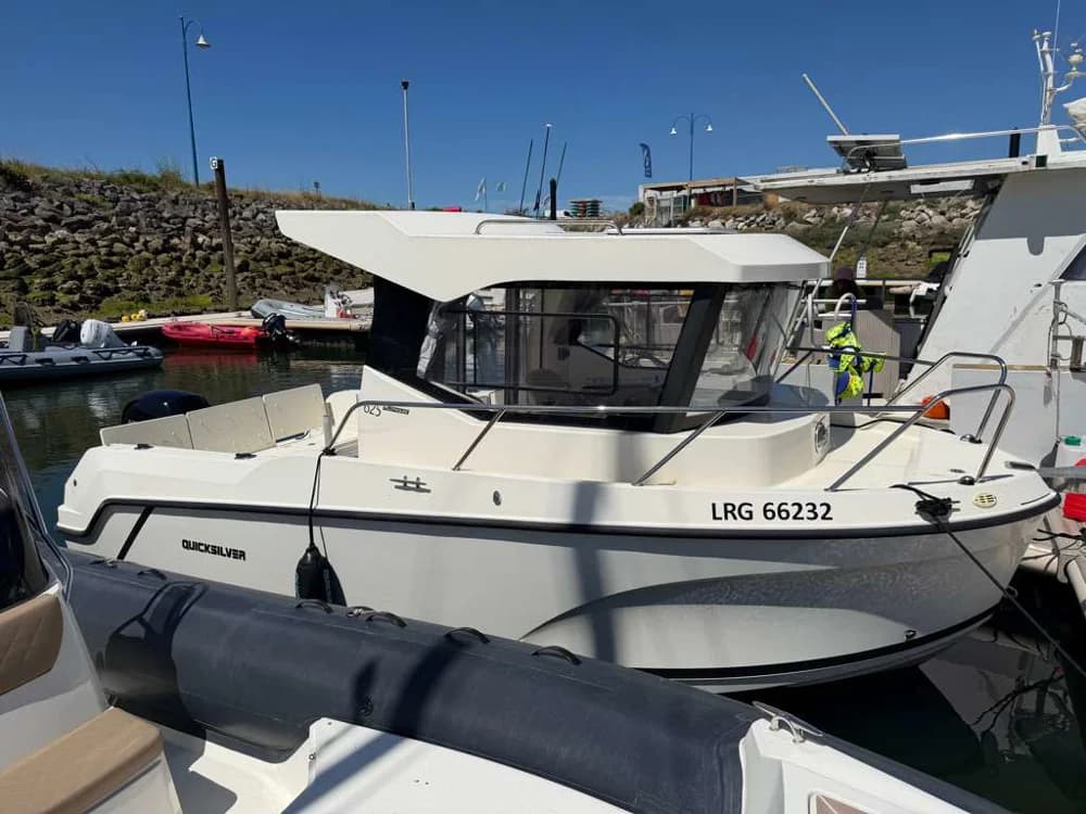 Quicksilver 625 Pilothouse