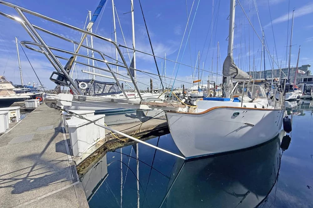 1973 Westsail 32 | 32 ft