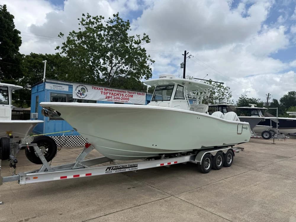 2026 Tidewater 320 Center Console Adventure