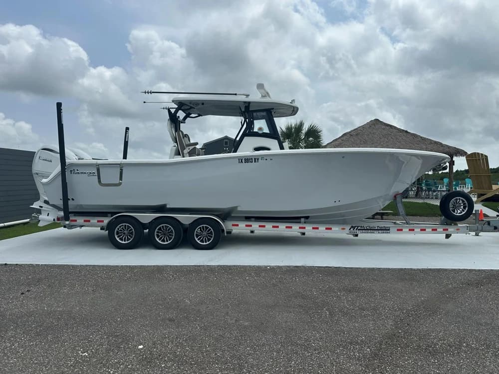 2025 Tidewater 302 Center Console Adventure