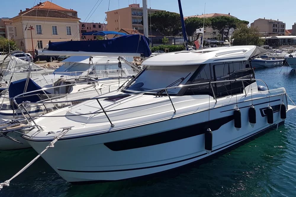 2019 Jeanneau Merry Fisher 895