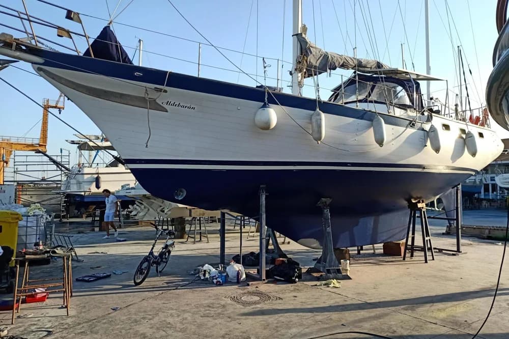 1982 Vagabond 42