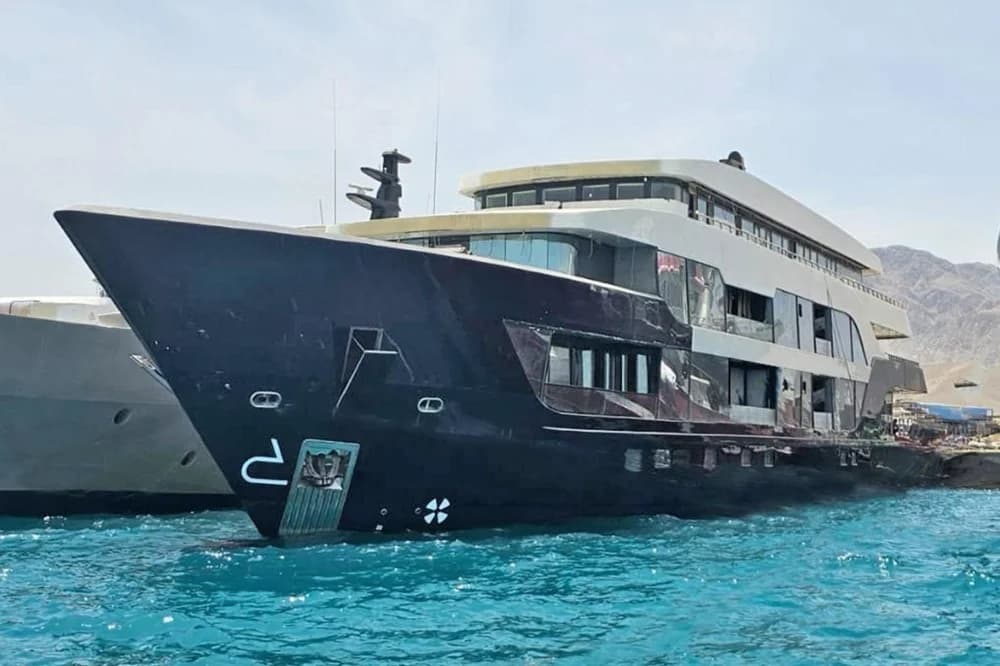 2025 Custom 56 m. | 56m