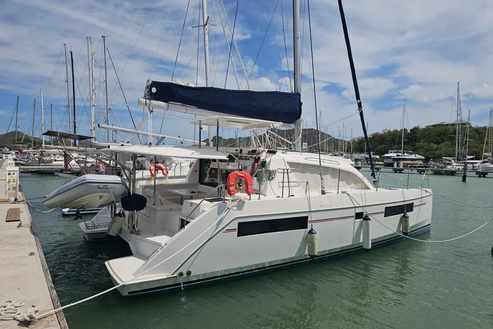 2019 Leopard 40 | 39.4 ft