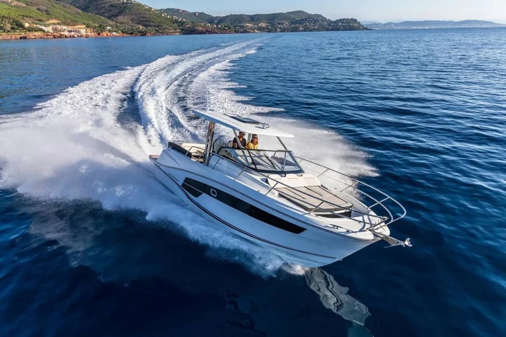 2022 Jeanneau Cap Camarat 10.5 WA Serie 2