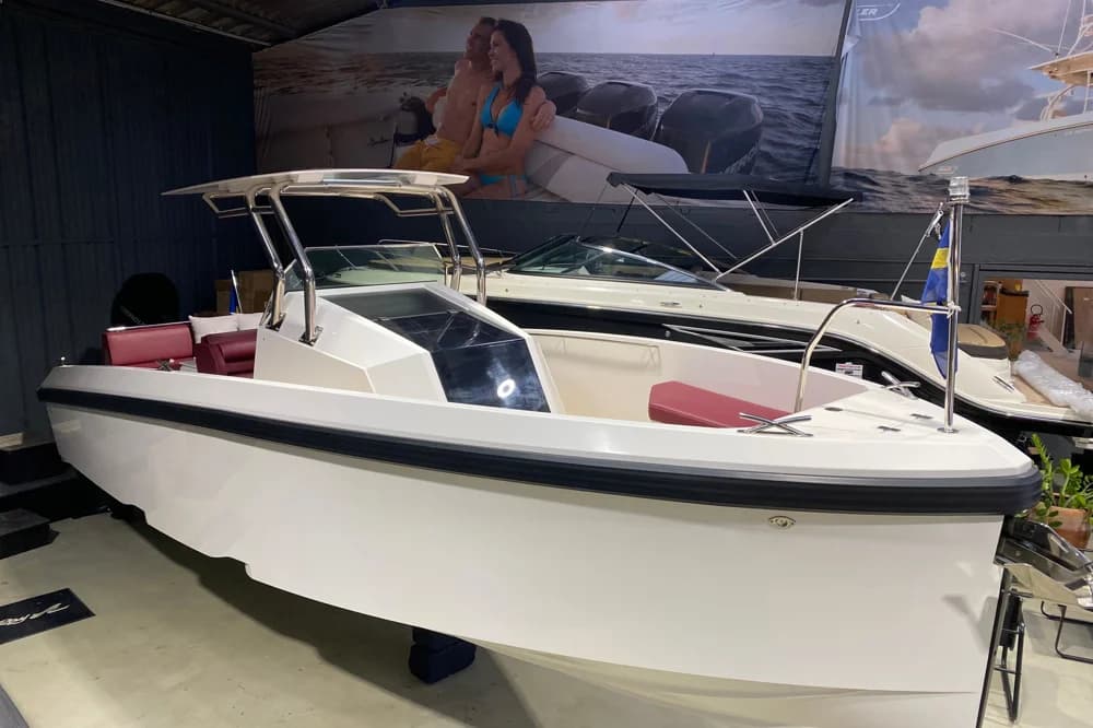 2023 Delta Powerboats T26