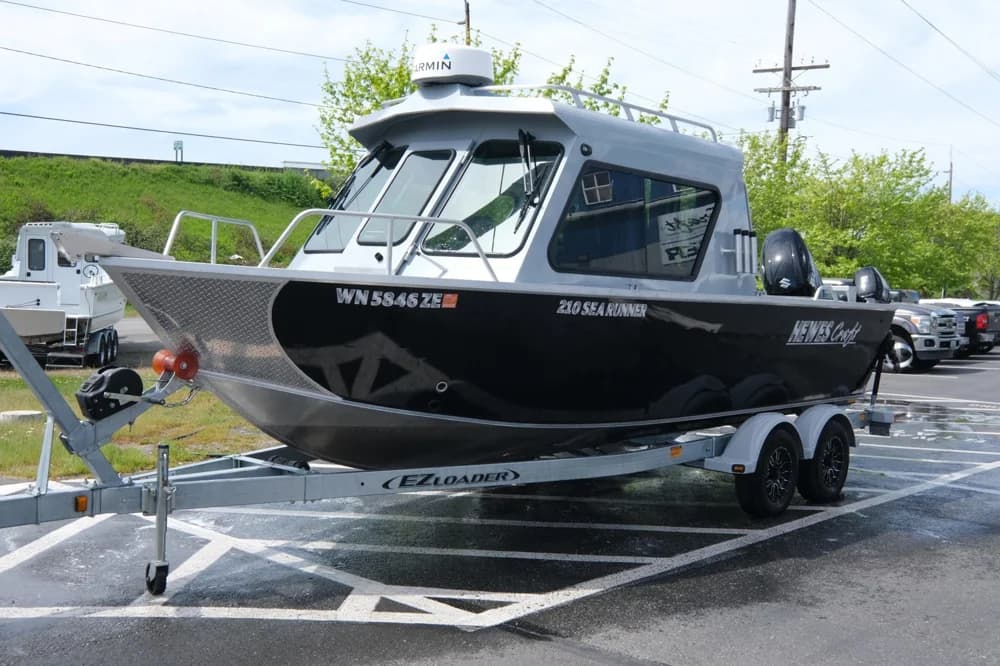 2022 Hewescraft 210 Sea Runner ET Hardtop