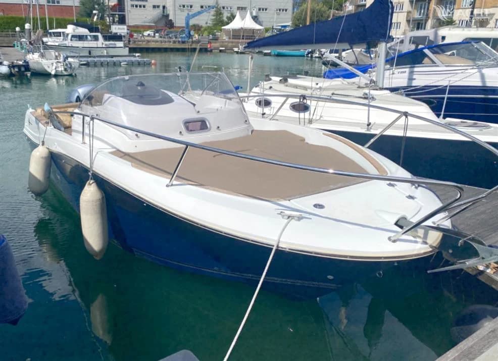 Jeanneau Cap Camarat 7.5 WA