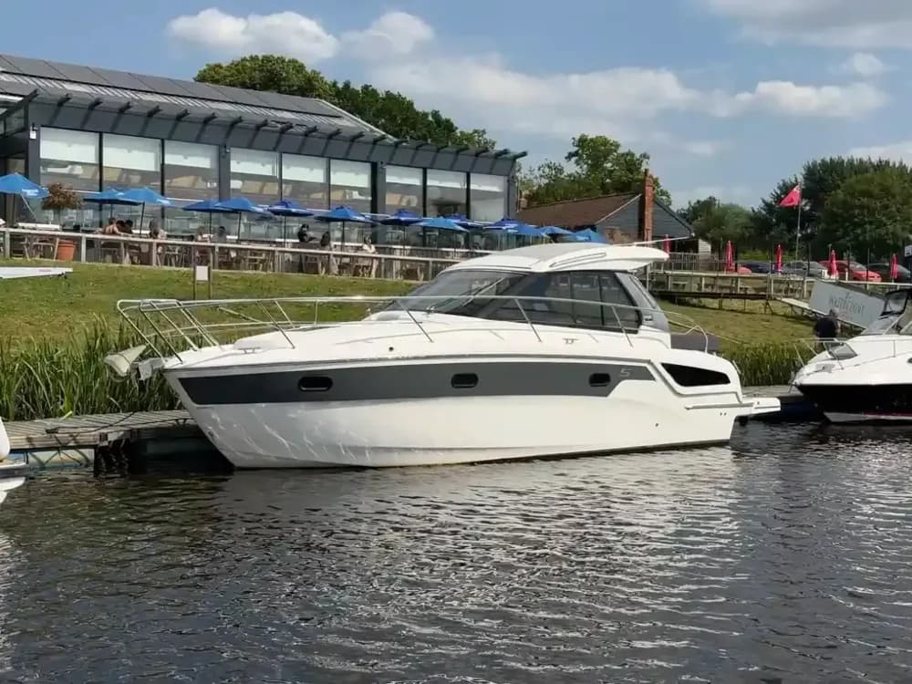 2018 Bavaria 33 Sport HT Boat for Sale in York Marina