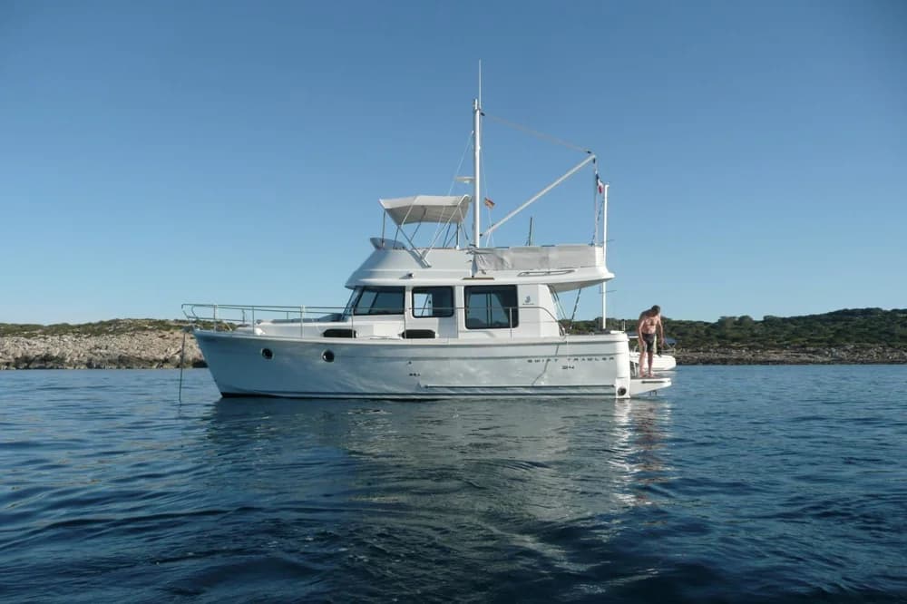2016 Beneteau Swift Trawler 34 Fly