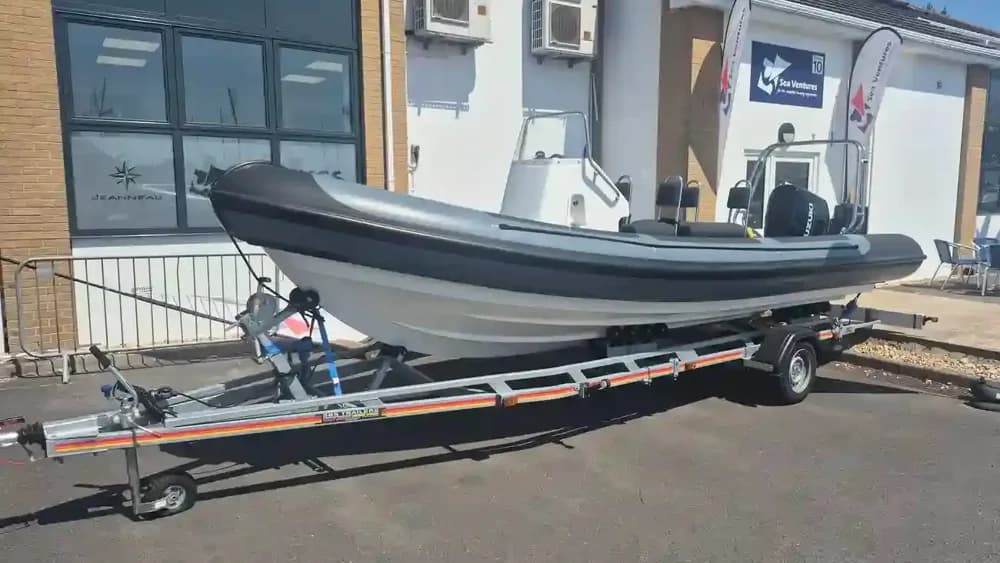 ISLAND RIBS 6.8M