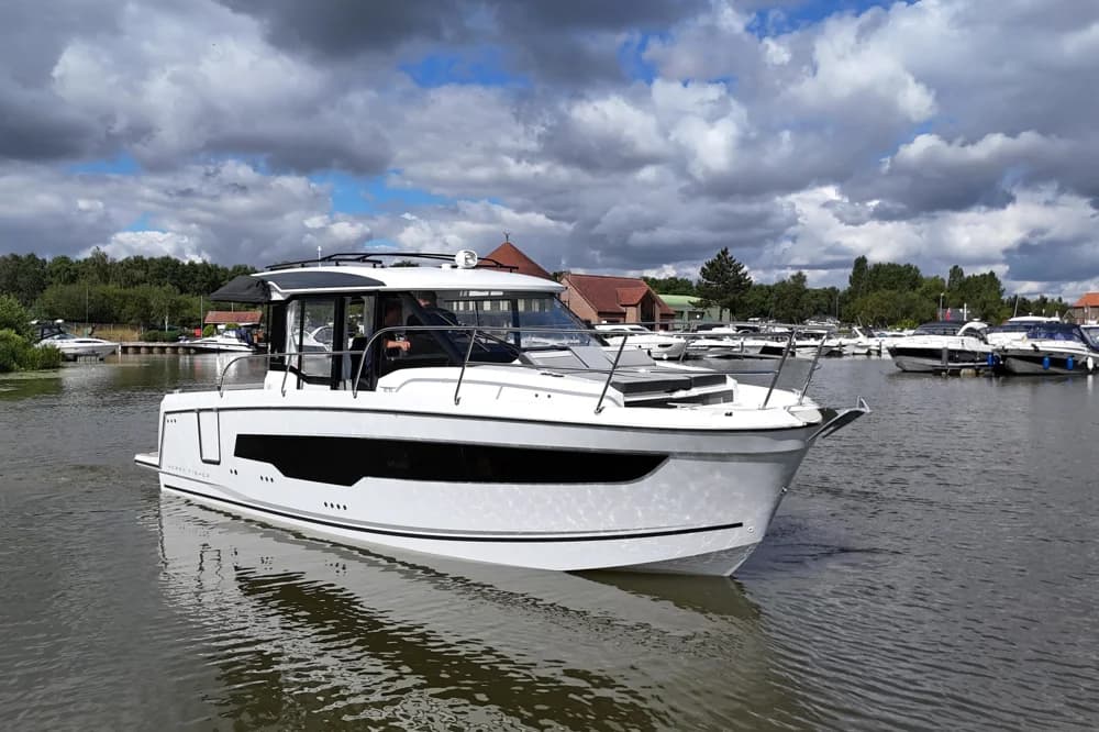 Jeanneau Merry Fisher 895 Serie 2