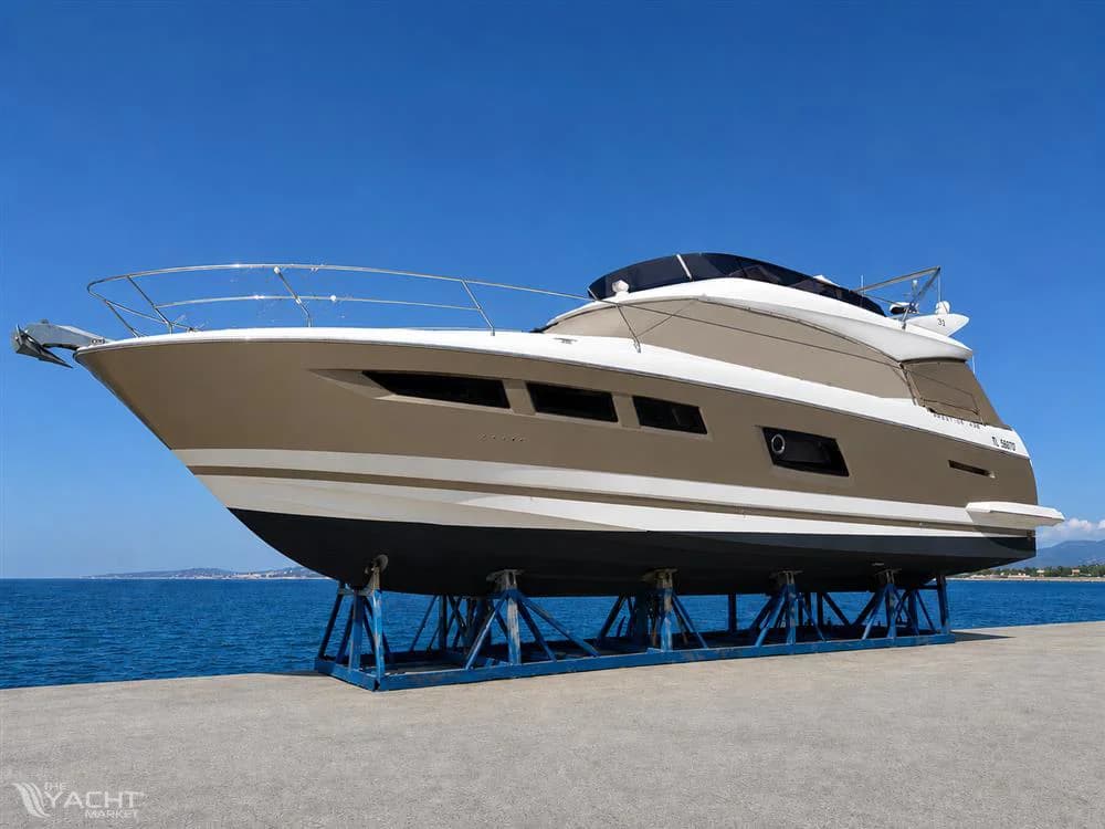 PRESTIGE 560 FLY