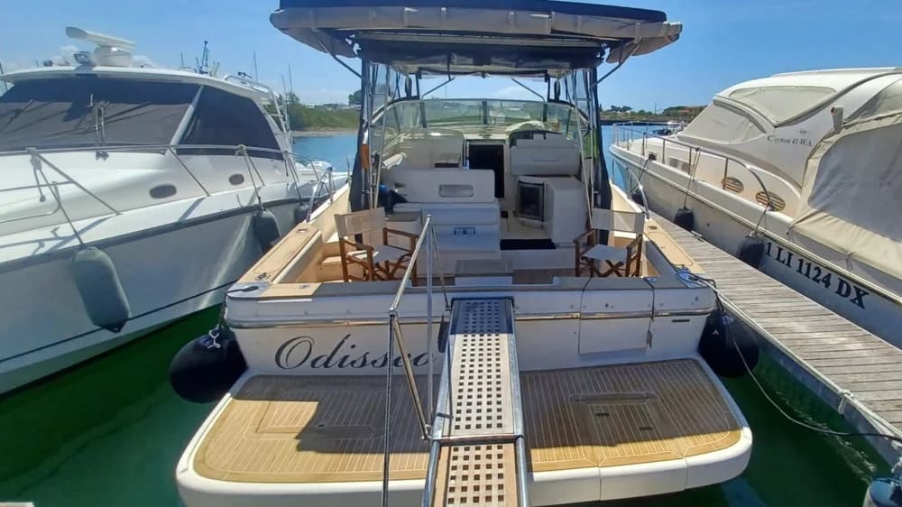 1998 Cayman Yachts 38 | 12m