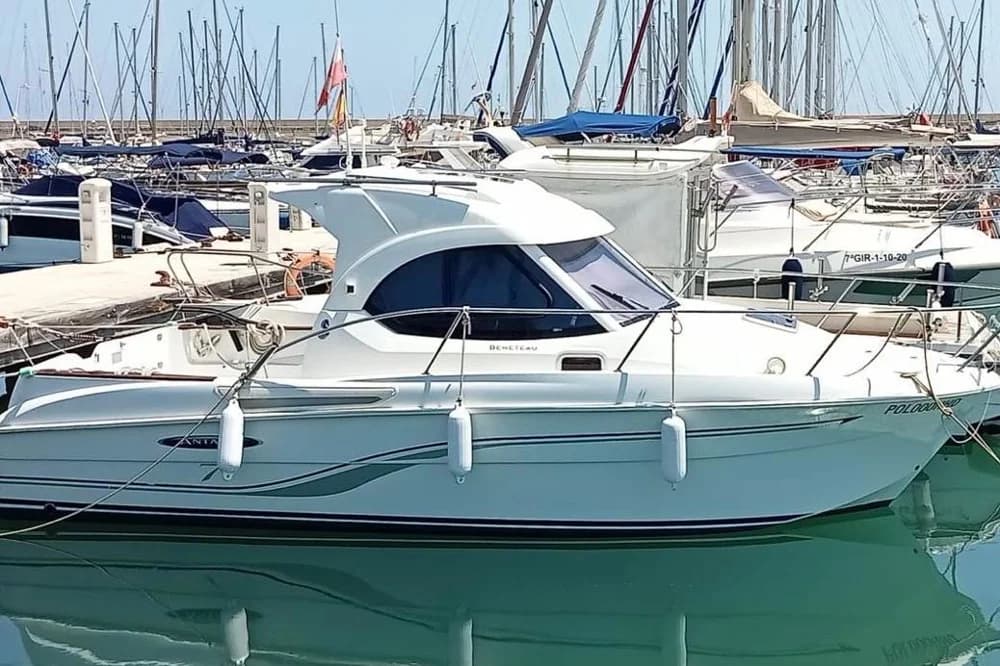 2008 Beneteau Antares 7