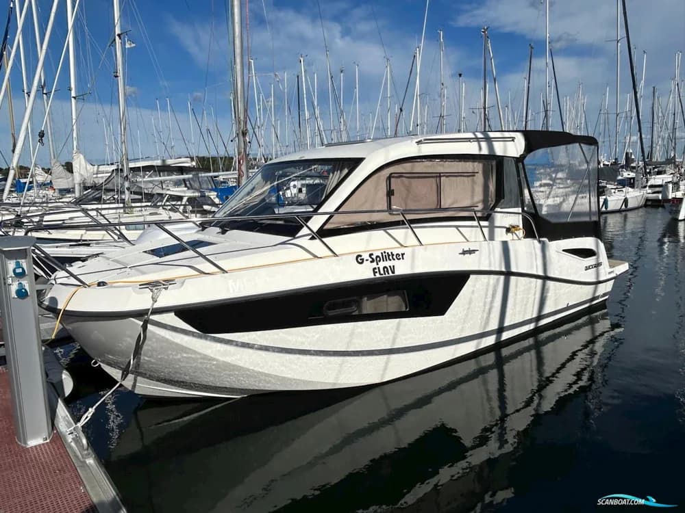 Quicksilver 755 Weekend