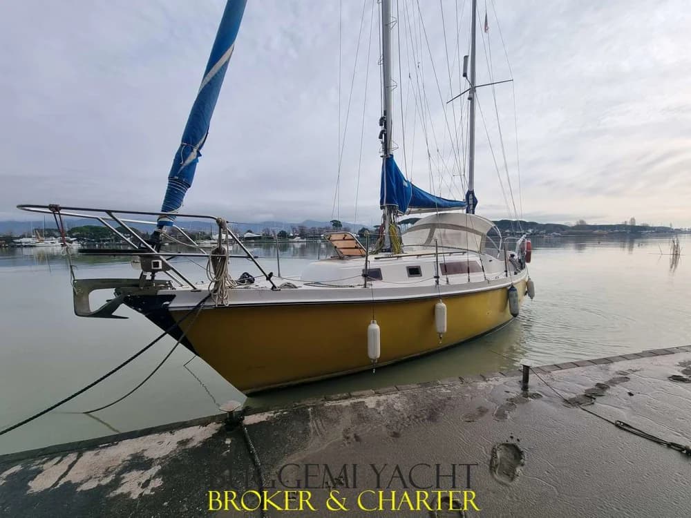 VAGABOND 33 KETCH