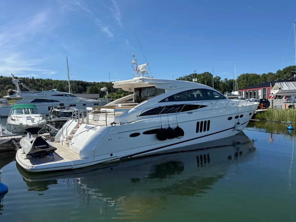 2009 Princess V65 | 19.9 ft