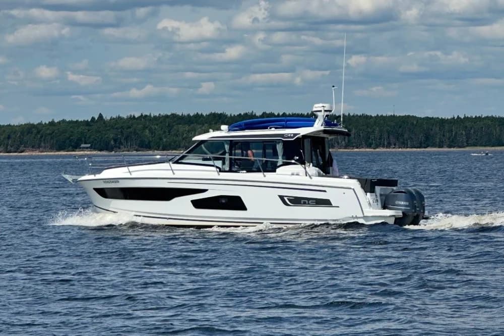 2022 Jeanneau NC 1095 Coupe | 34 ft
