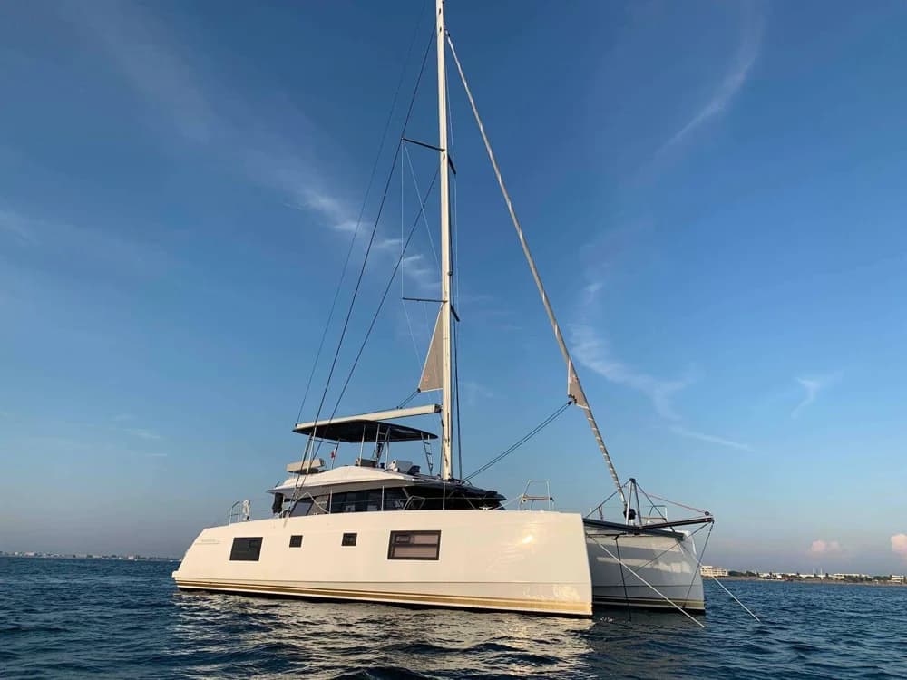 2019 Nautitech 46 Fly | 45.2 ft
