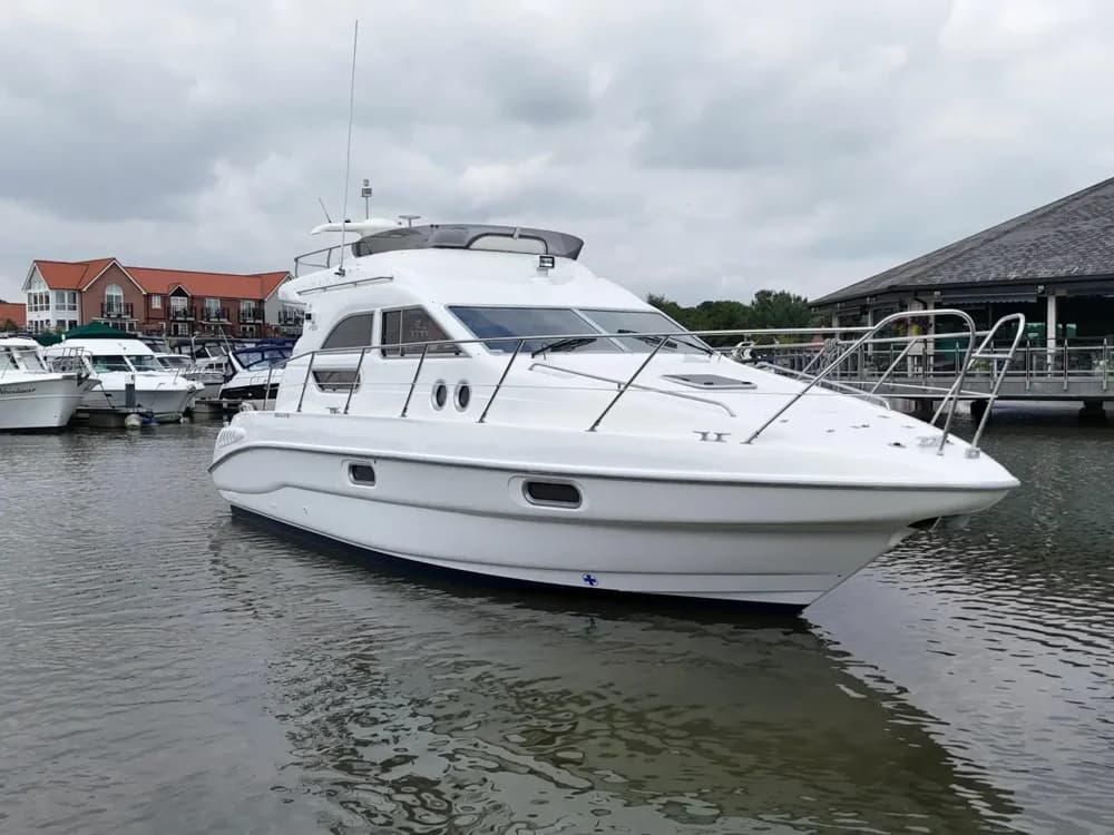 2002 Sealine F33 Boat for Sale in Lincoln