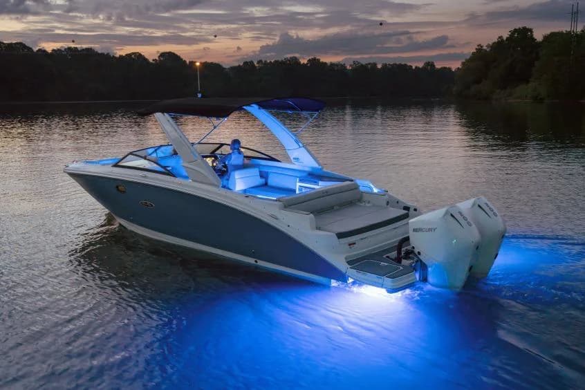 2026 Sea Ray SDX 290 Outboard | 31.2 ft