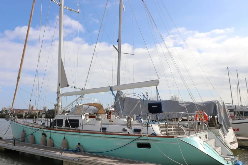 1999 Hylas 54 RS | 54.1 ft