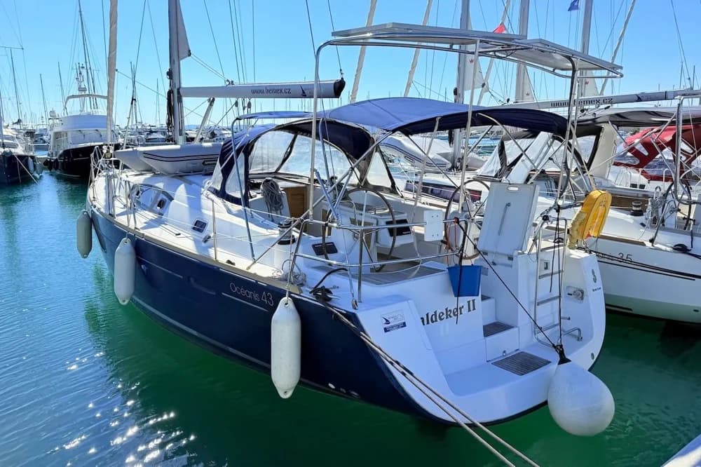 2009 Beneteau Oceanis 43 Family | 13m