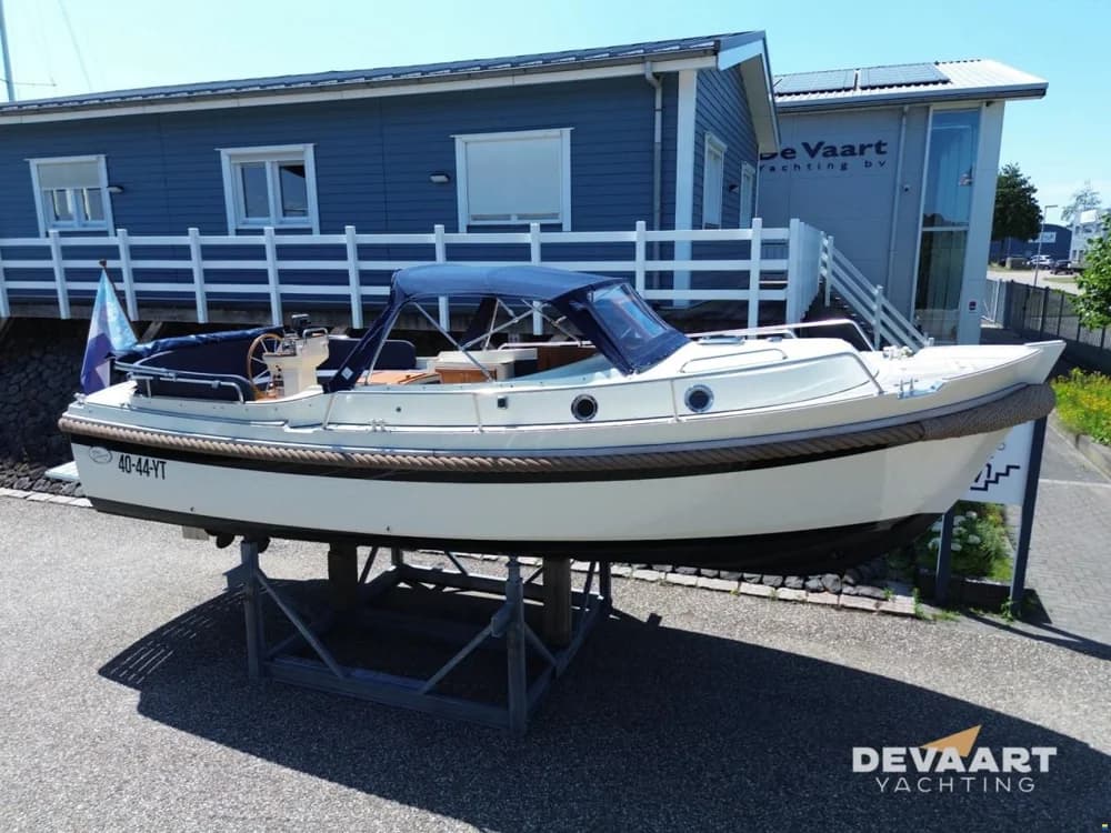 Intercruiser 27