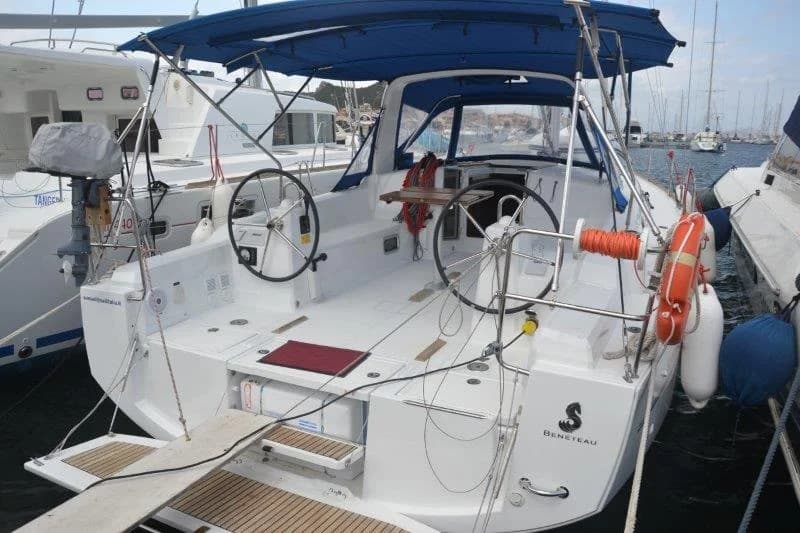 Bénéteau Oceanis 38