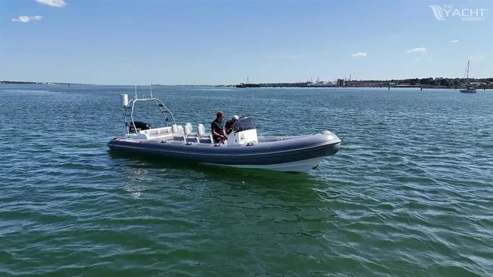 Redbay Stormforce 8.4m