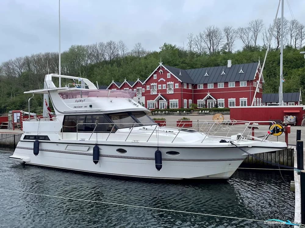 President 395 - Flybridge