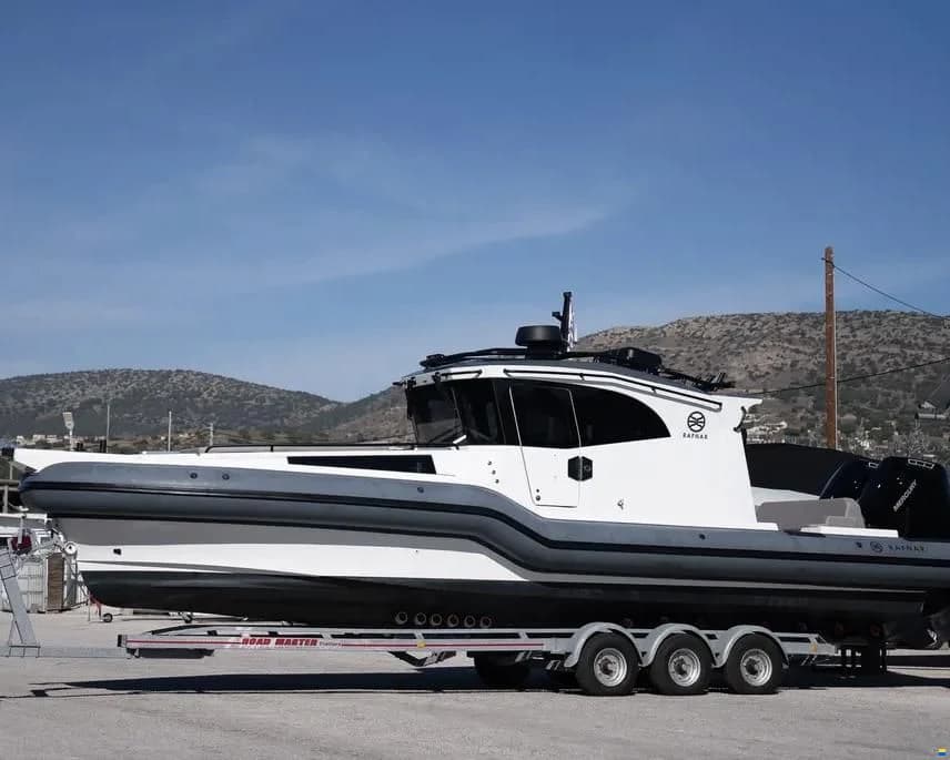 Rafnar 1200 Cross Cabin