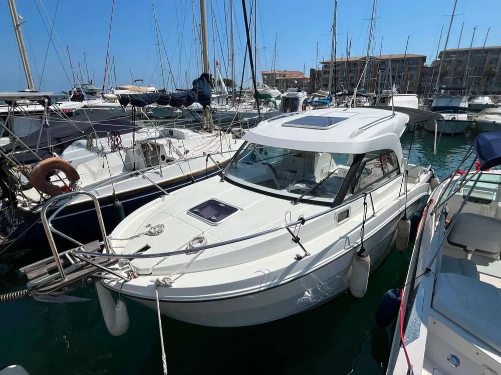 Bénéteau Antares 8 OB