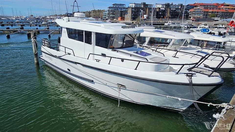 Sargo 33 Explorer