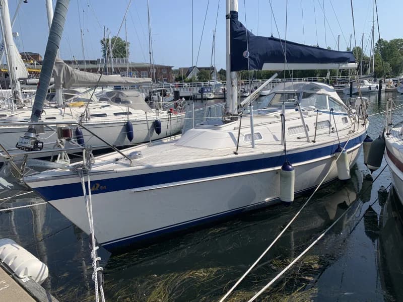 Hallberg-Rassy 34