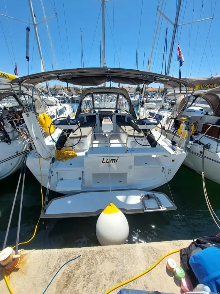 Dufour 37